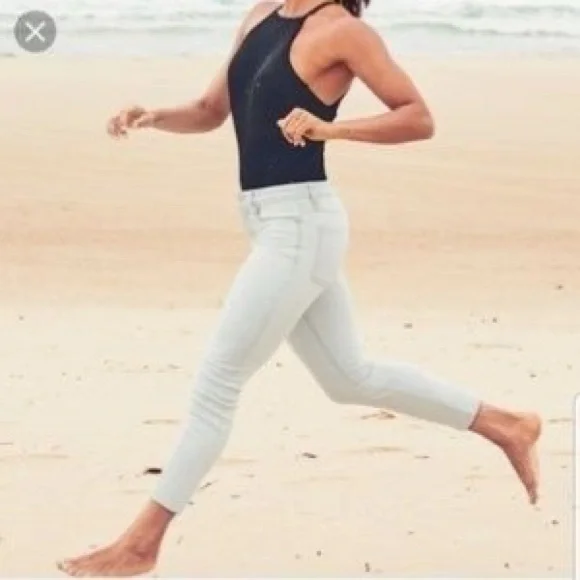 Athleta Sculptek Skinny Denim Jeans Leggings Biscayne Glacier Wash Blue Size 8 - Picture 1 of 4